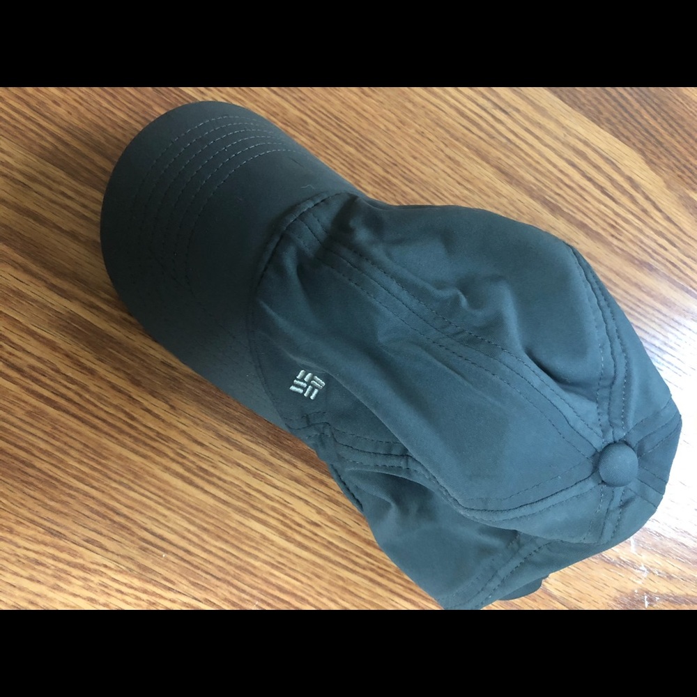 Women’s Columbia hat